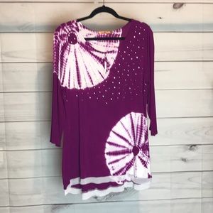 💜Tie dye tunic with rhinestones NWOT, XL💜